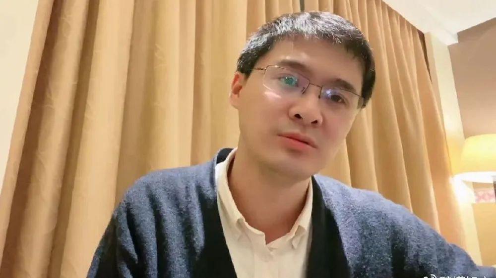 文班19+14+5封盖，哈珀比肩2传奇带不动双枪，马刺1