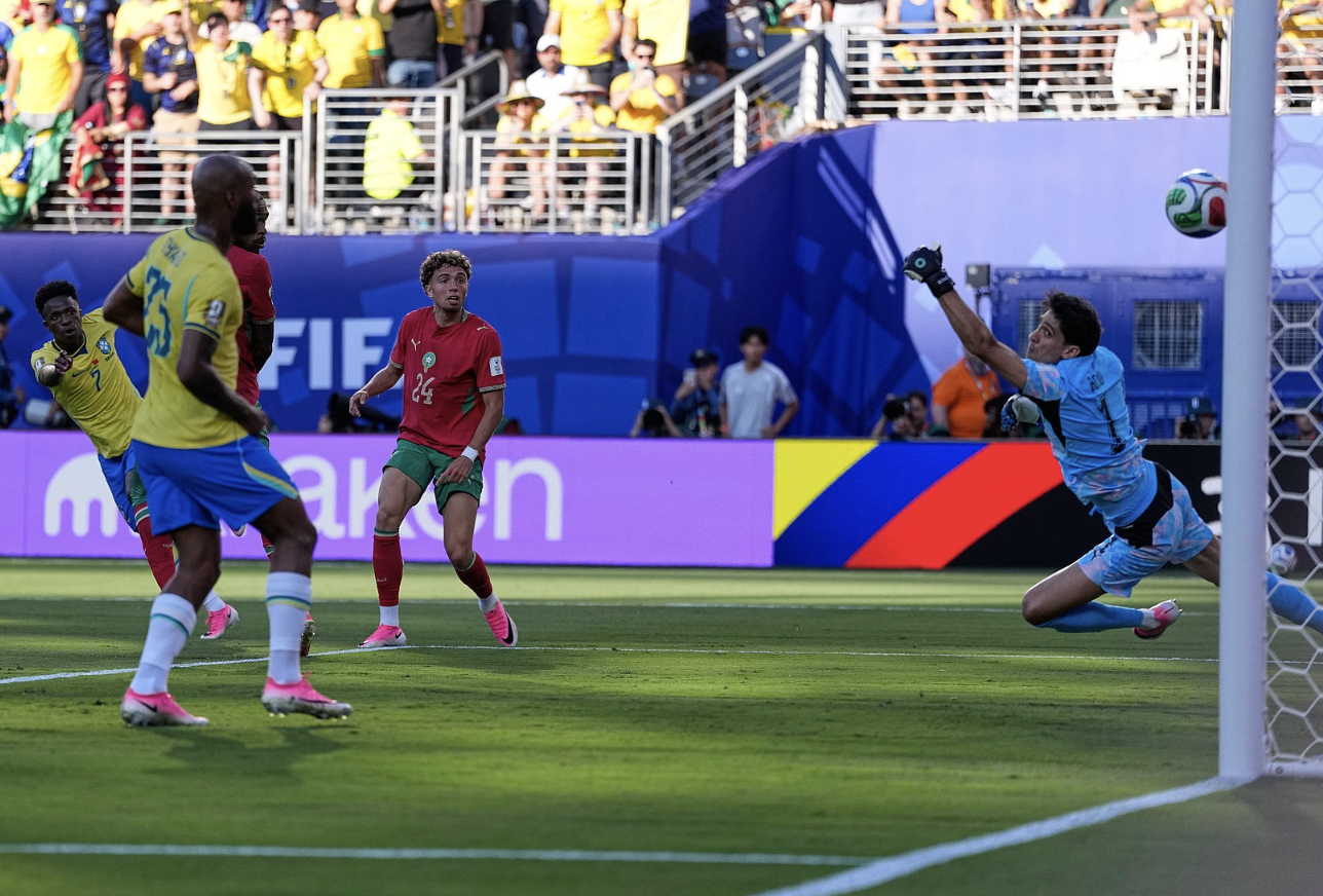 克罗地亚媒体开炮：我们被抢劫！FIFA保送葡萄牙 C罗靠施舍获最佳